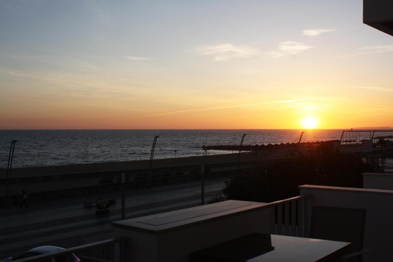 Front Sea Apartment Quarteira Bagian luar foto